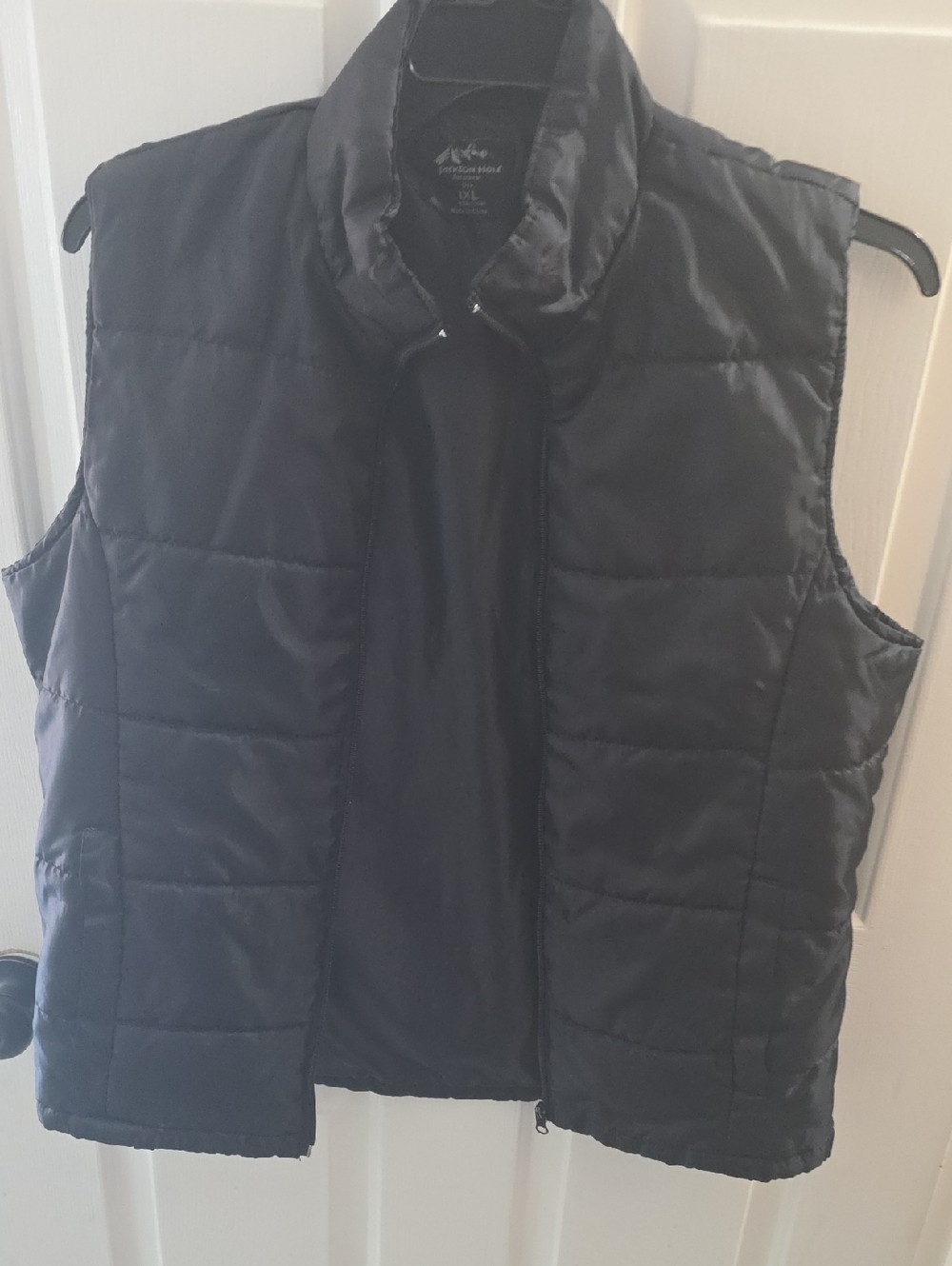 Women’s Black Quilted Puffer Vest - Arctic Quest